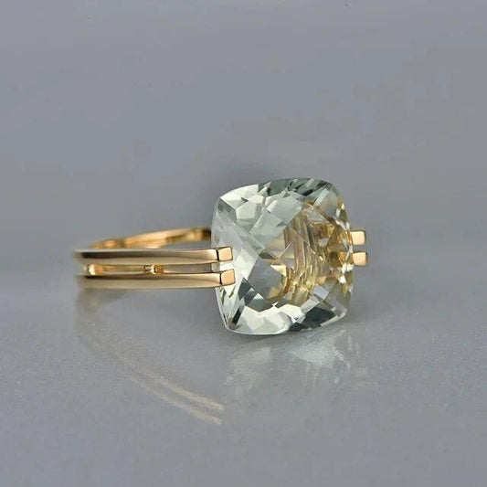 Vintage Green Glass Gold  Ring
