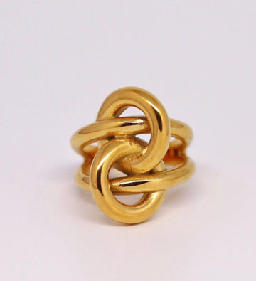 Twisted in Knots Ring
