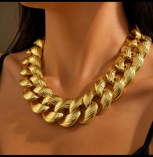 Gold Chain Necklace & Bracelet Set