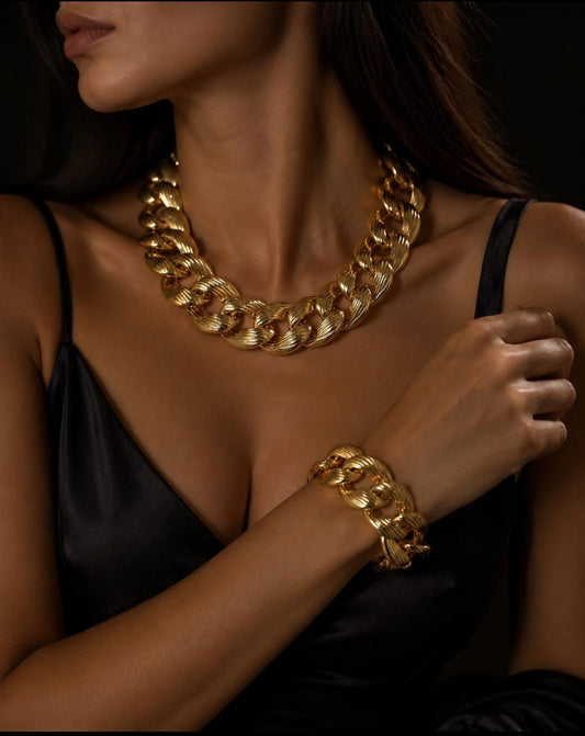 Gold Chain Necklace & Bracelet Set